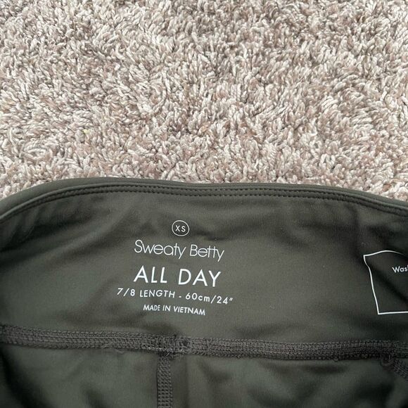 sweaty betty anthropologie all day 7/8 24” leggings army green size XS - Picture 4 of 8